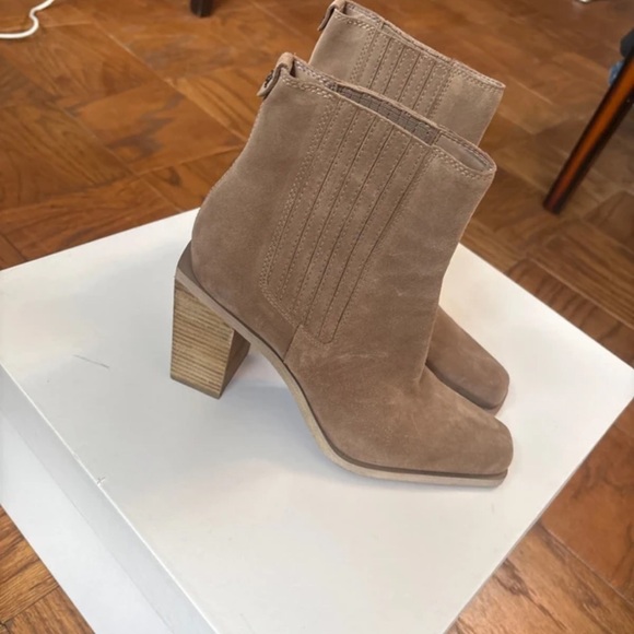 Sam Edelman Beige Suede Square-Toe Ankle Booties - Picture 2 of 3